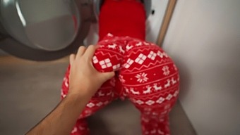 Blonde Step Mom Gets Stuck In Washing Machine As Christmas Gift