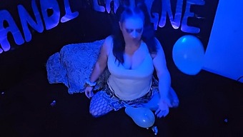 Cute Milf'S Fetish For Balloon Popping In A Safe, Consensual Way
