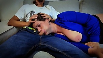 Stiefsohn Gibt Seiner Stiefmutter Einen Tiefen, Harten Blowjob